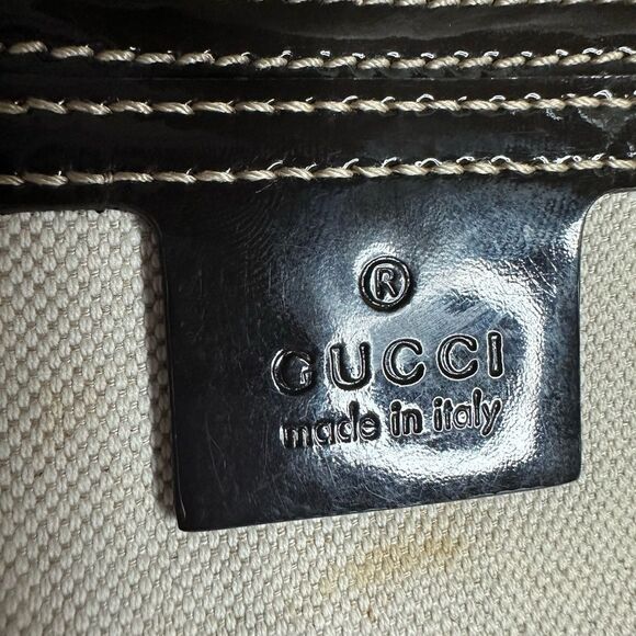💯Authentic Gucci Tote Magnetic Closure 🍀 - Picture 12 of 17